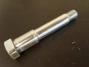 7. Śruba specjalna M16 Z-562 095.000.005