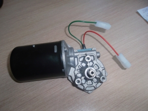 32. Silnik elektryczny (FE)